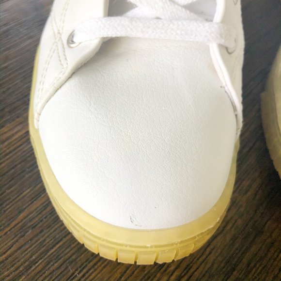 Zara Basics White Sneakers - Picture 7 of 8